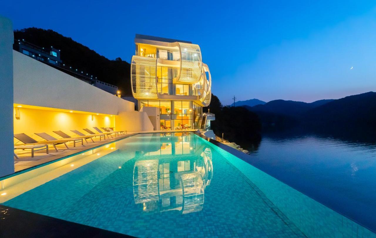 Gapyeong Suiteian Hotel&Resort Exterior photo