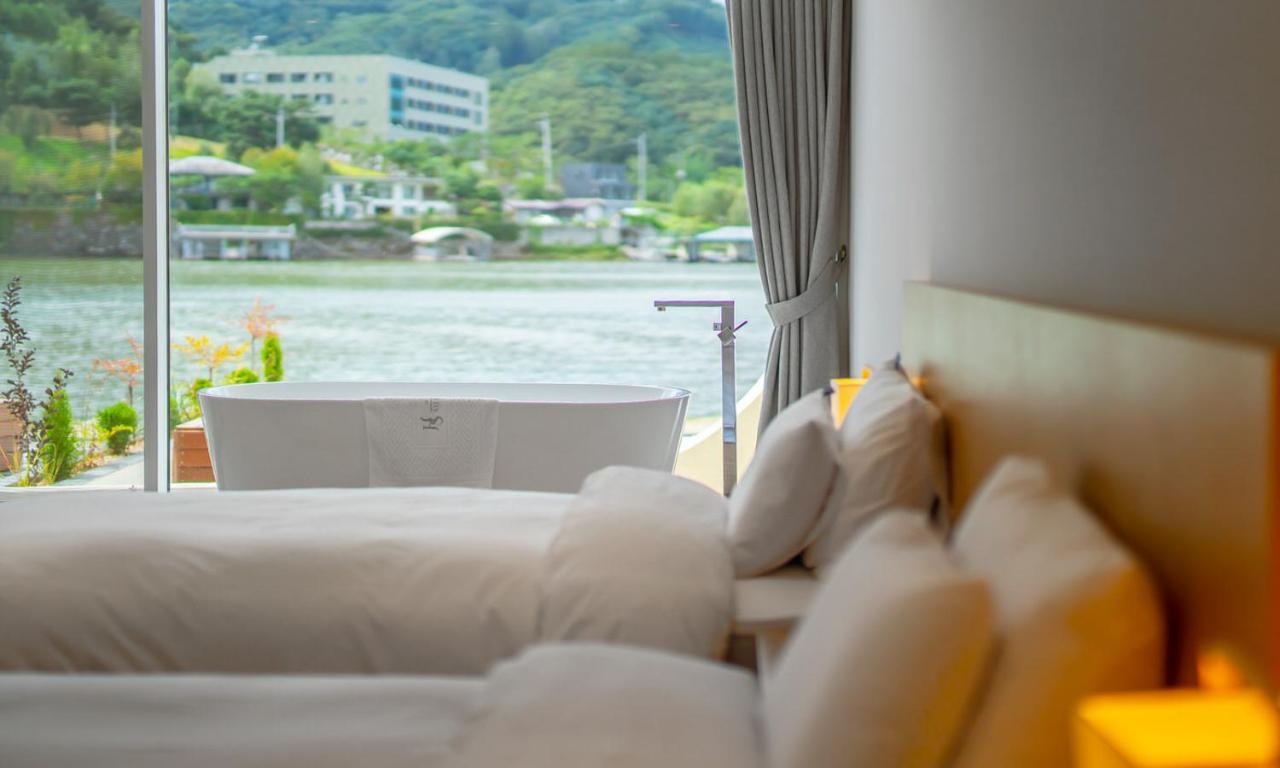 Gapyeong Suiteian Hotel&Resort Exterior photo